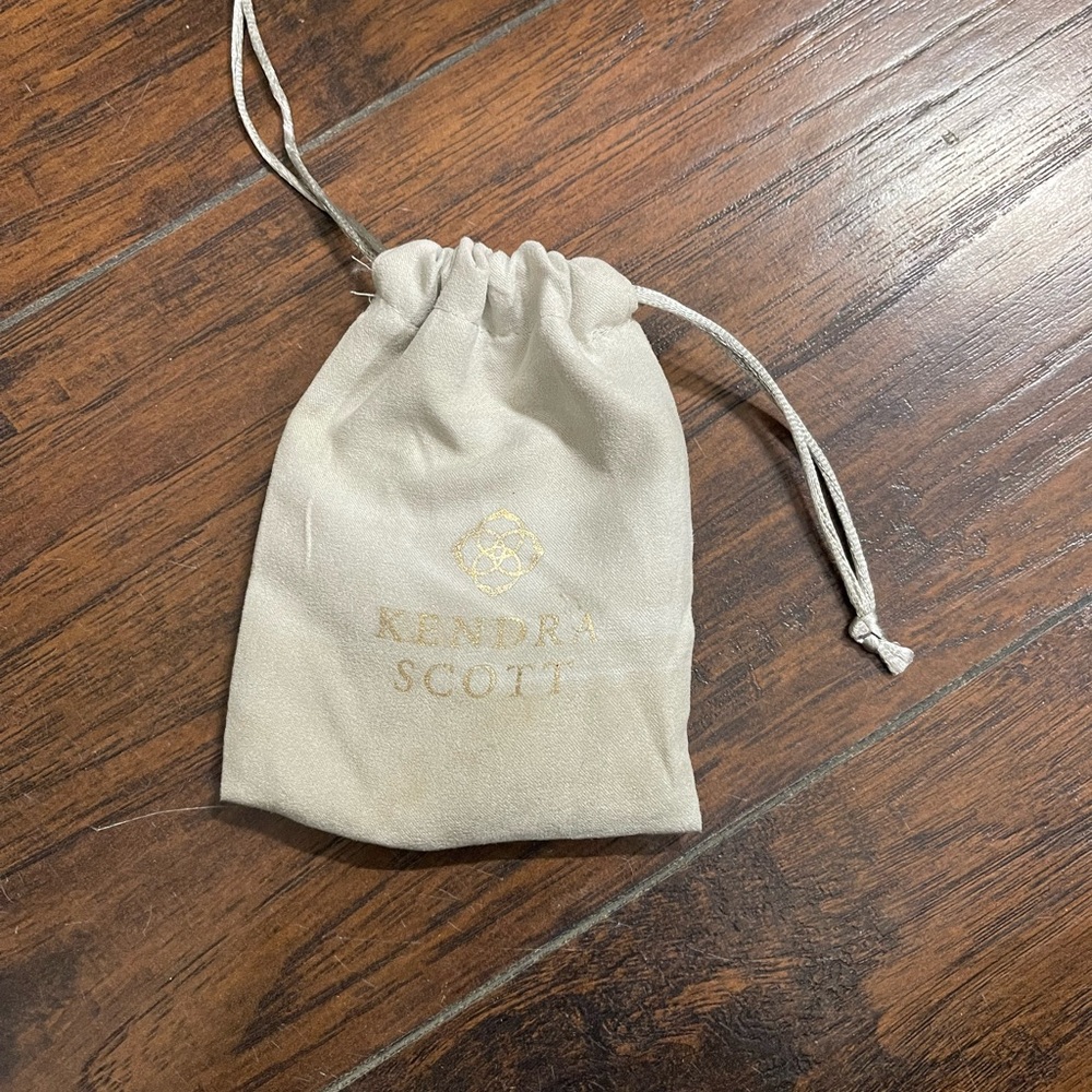 KENDRA SCOTT